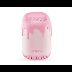 The Skinny Confidential canopy humidifier